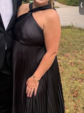 Elegant Black Pleated Wedding Guest Dress - Brand